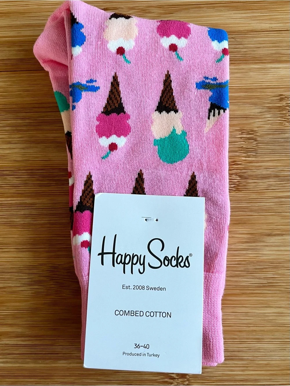 1 Pair Of Happy Socks Pink Ice Cream Unisex crew socks